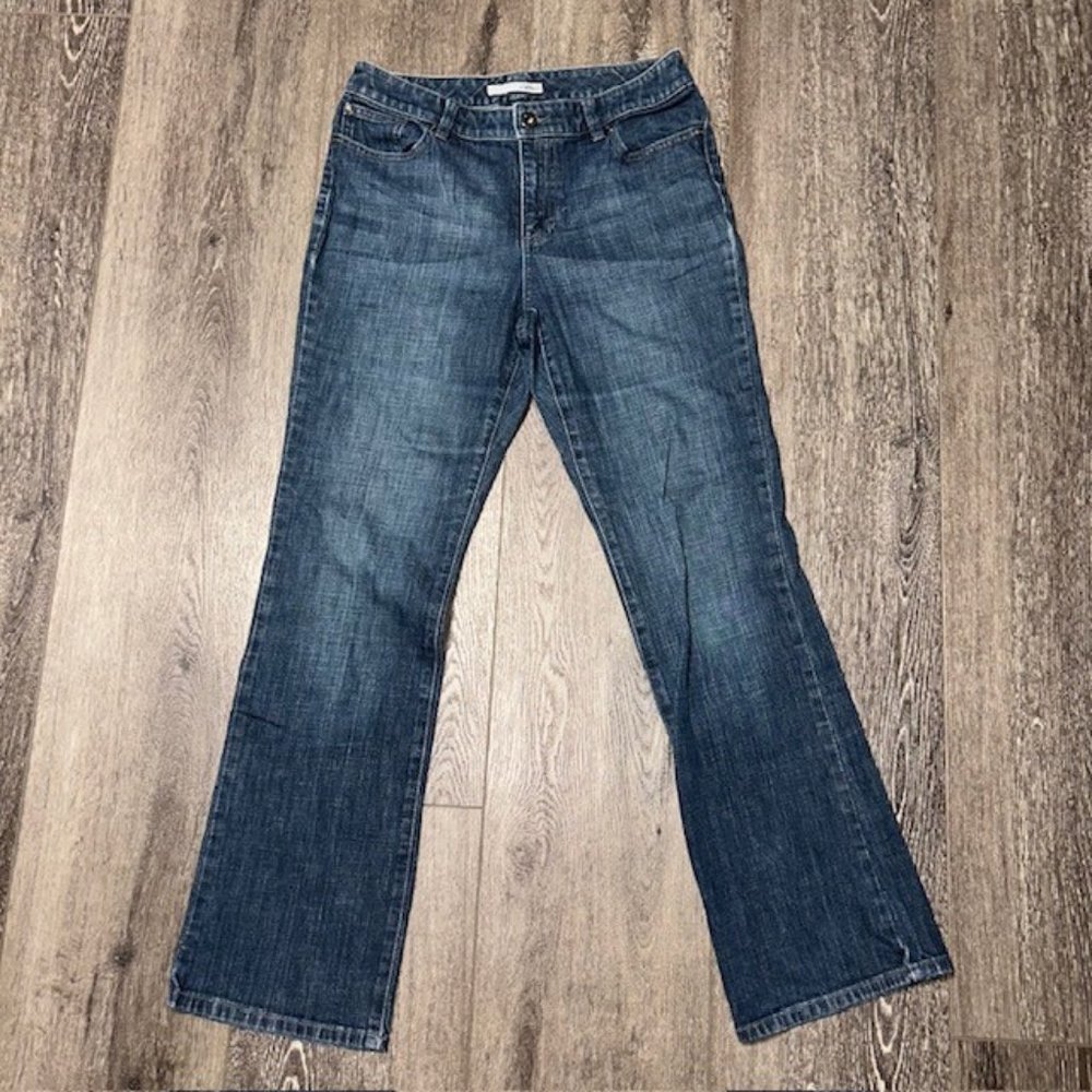 Chico's Ultimate Fit Boot Leg Medium Wash Platinum Jeans Chicos size 0.5 30x30 - Picture 1 of 6